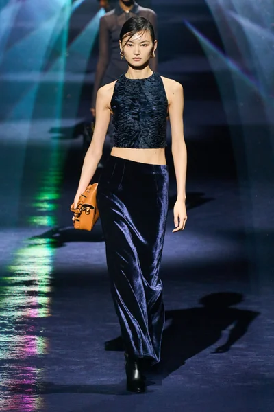 Look 40